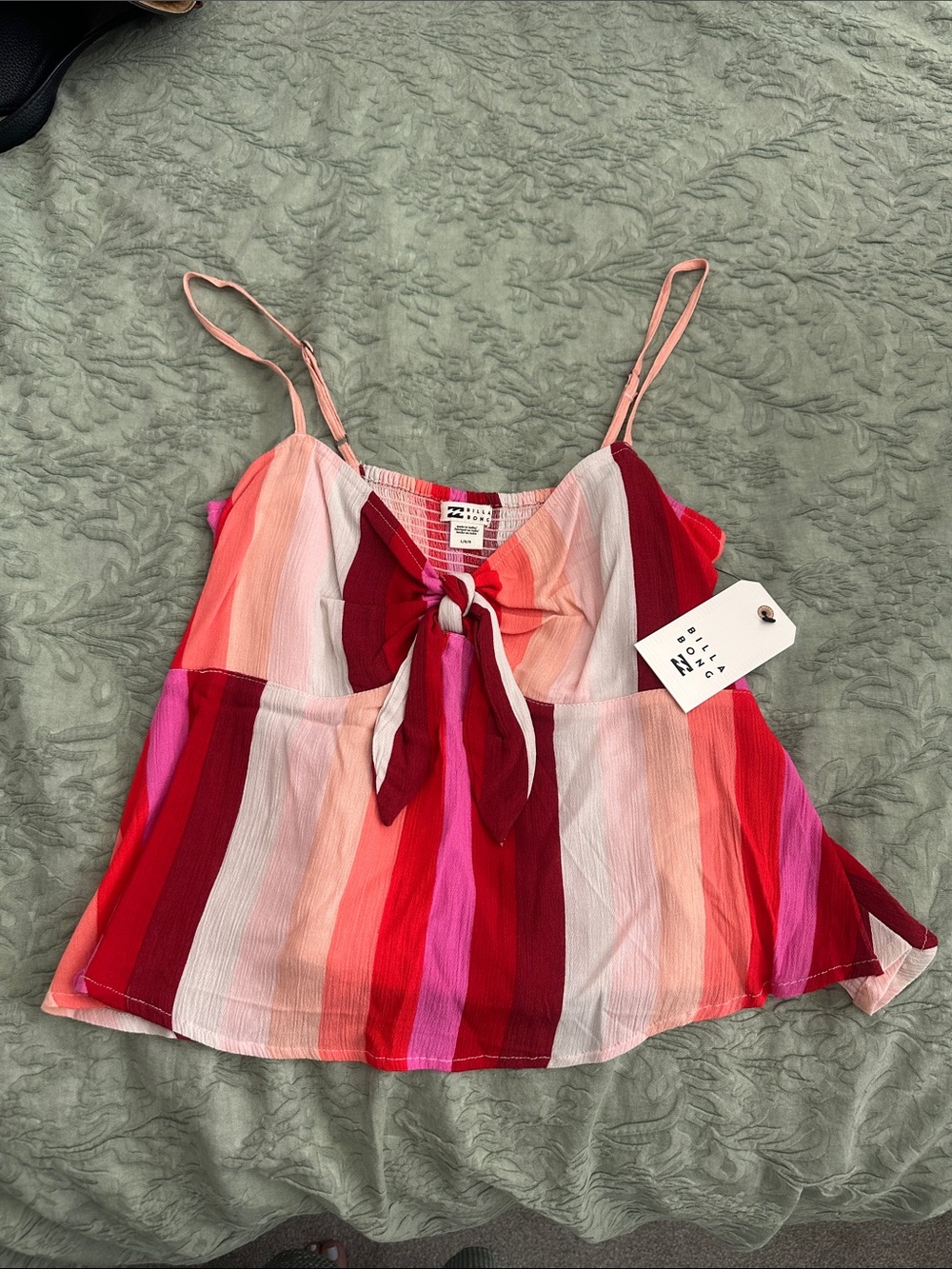 Billabong crop top with tags